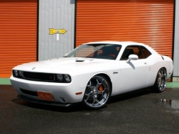 ダッジ　チャレンジャー　Ｒ/Ｔ　５．７ＨＥＭＩ　極上車