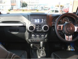 ラングラーアンリミテッド　５０台限定フリーダムエディション