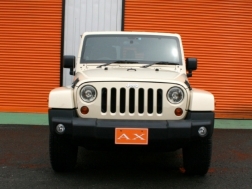 ラングラーアンリミテッド　希少色サハラタン