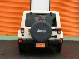 ラングラーアンリミテッド　希少色サハラタン