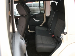 ラングラーアンリミテッド　希少色サハラタン