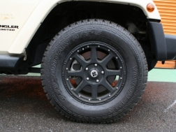 ラングラーアンリミテッド　希少色サハラタン